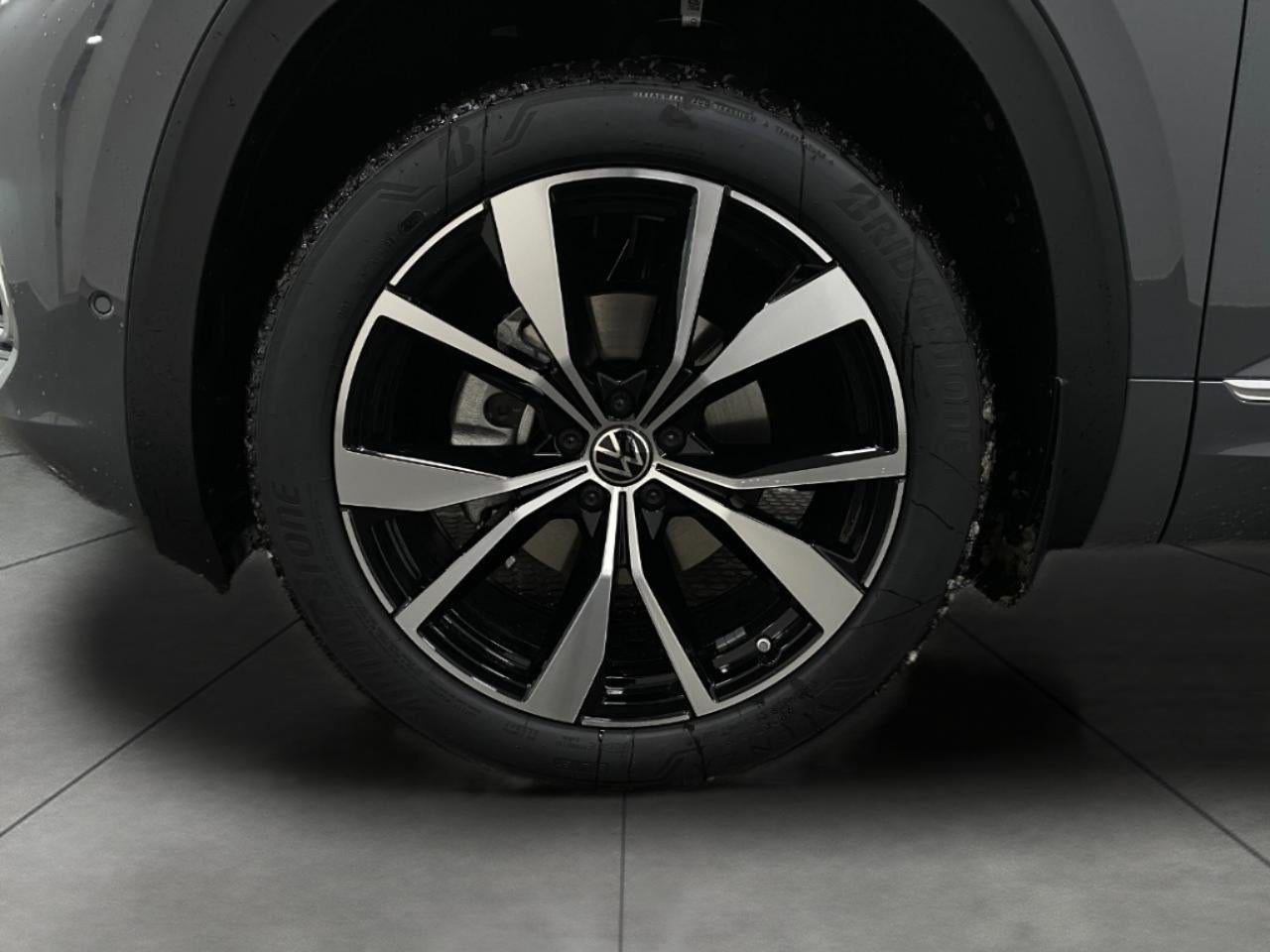 2026 Volkswagen Atlas Cross Sport SEL Premium R-LINE - Photo 50