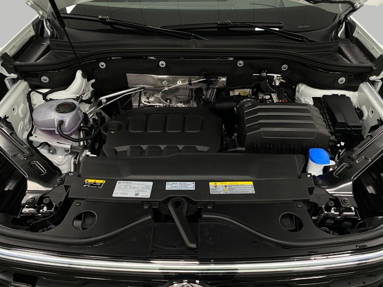 2026 Volkswagen Atlas Cross Sport 2.0T SEL Premium R-Line 4MOTION