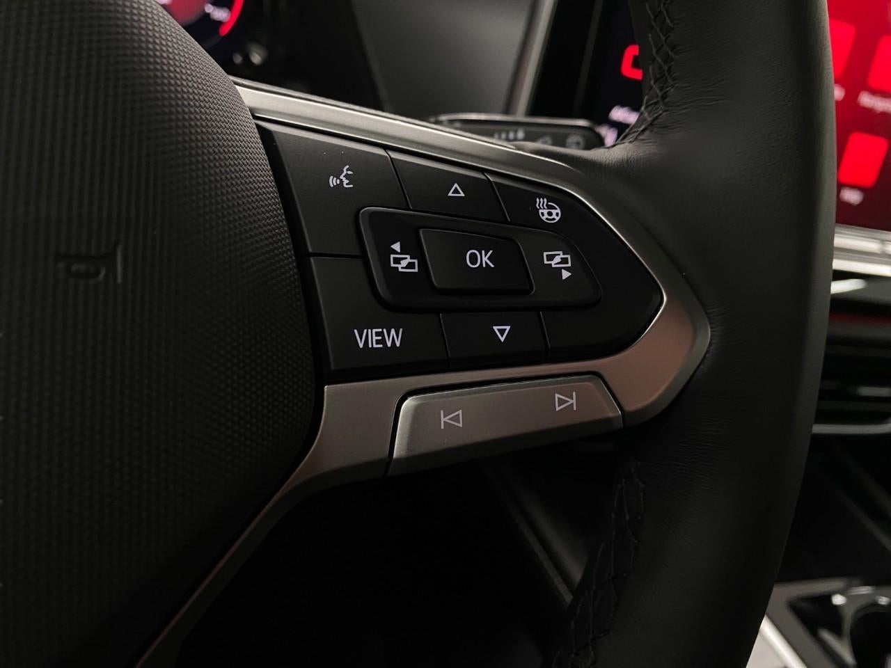 2026 Volkswagen Atlas Cross Sport 2.0T SEL Premium R-Line 4MOTION