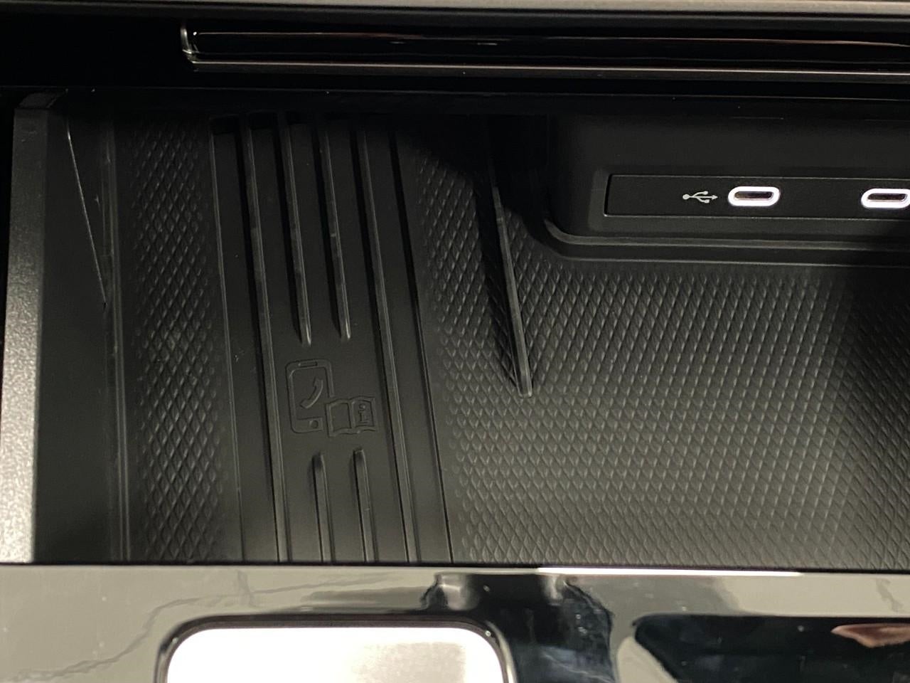 2026 Volkswagen Atlas Cross Sport 2.0T SEL Premium R-Line 4MOTION