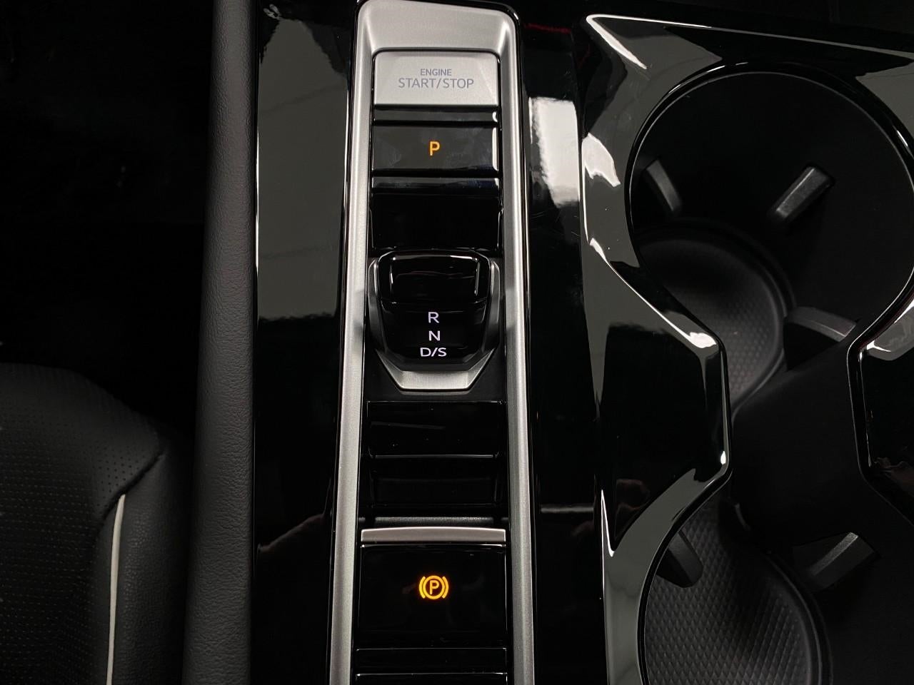 2026 Volkswagen Atlas Cross Sport 2.0T SEL Premium R-Line 4MOTION