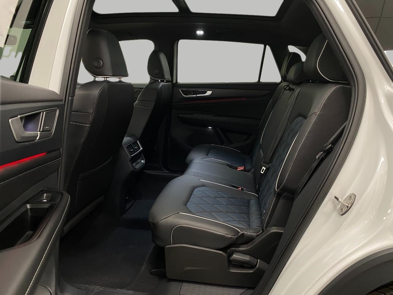 2026 Volkswagen Atlas Cross Sport 2.0T SEL Premium R-Line 4MOTION