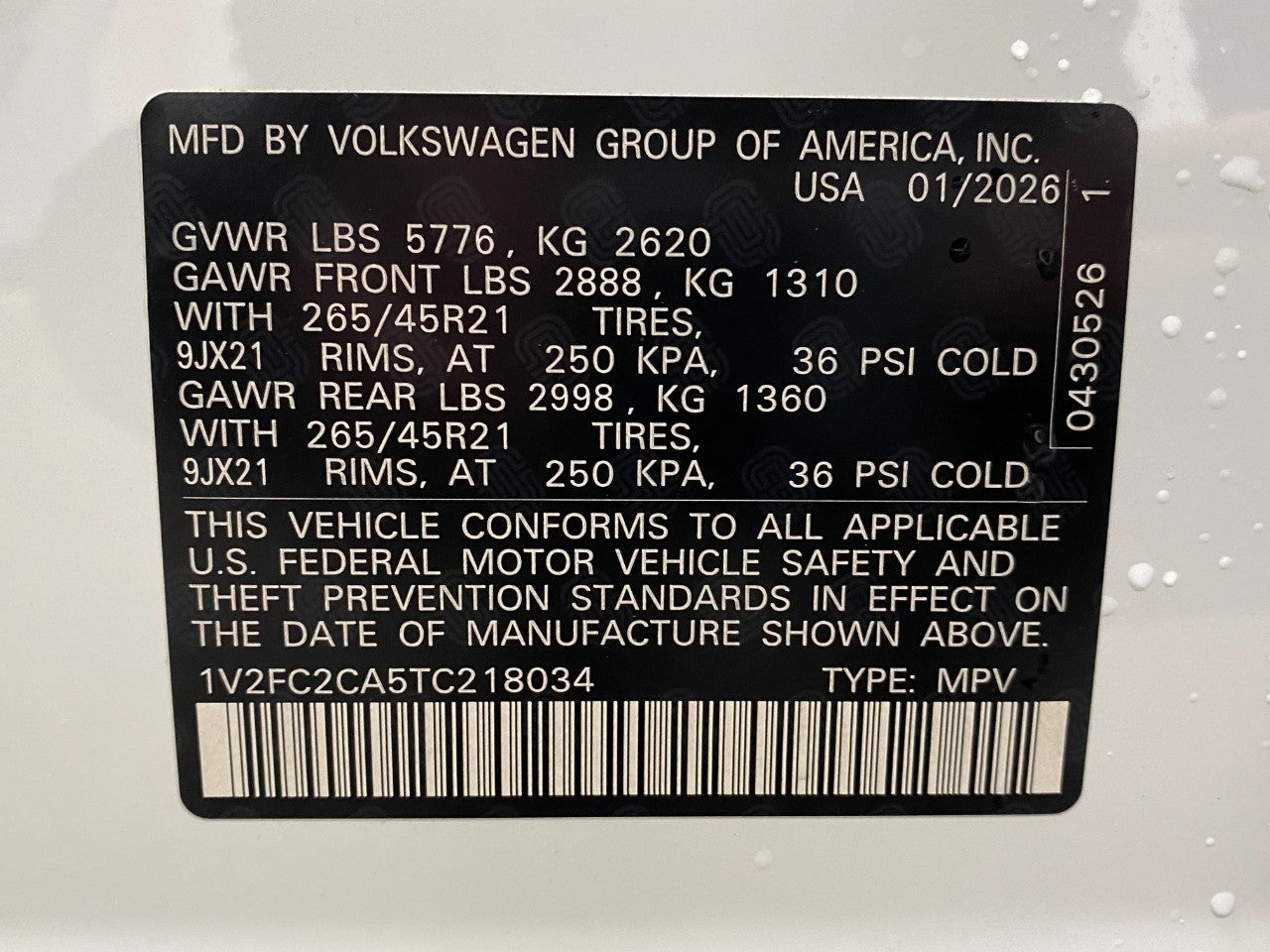 2026 Volkswagen Atlas Cross Sport 2.0T SEL Premium R-Line 4MOTION