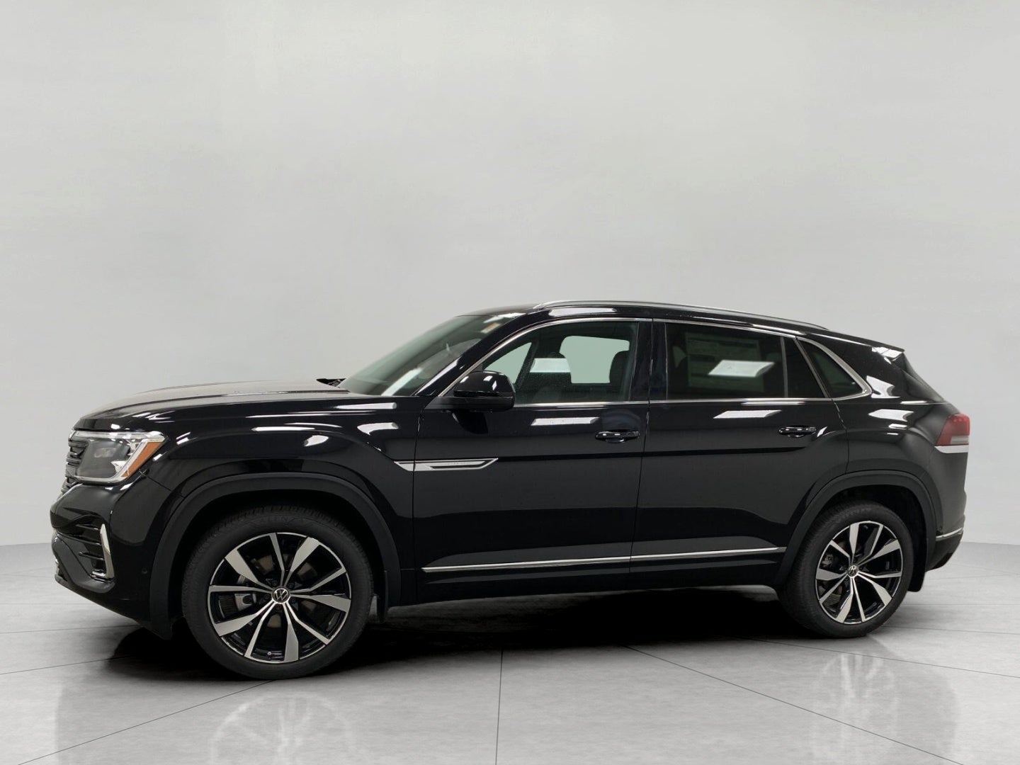 2026 Volkswagen Atlas Cross Sport 2.0T SEL Premium R-Line 4MOTION