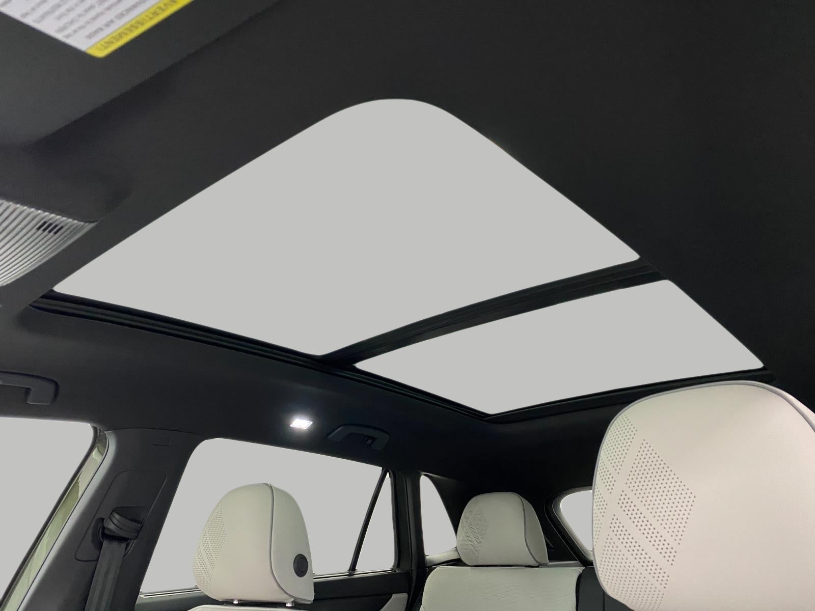 2026 Volkswagen Atlas Cross Sport 2.0T SEL Premium R-Line 4MOTION