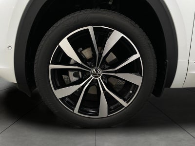 2026 Volkswagen Atlas Cross Sport 2.0T SEL Premium R-Line 4MOTION