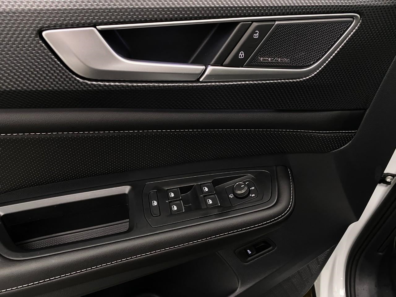 2026 Volkswagen Atlas Cross Sport 2.0T SEL Premium R-Line 4MOTION