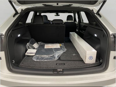 2026 Volkswagen Atlas Cross Sport 2.0T SEL Premium R-Line 4MOTION