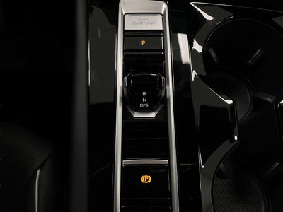 2026 Volkswagen Atlas Cross Sport 2.0T SEL Premium R-Line 4MOTION