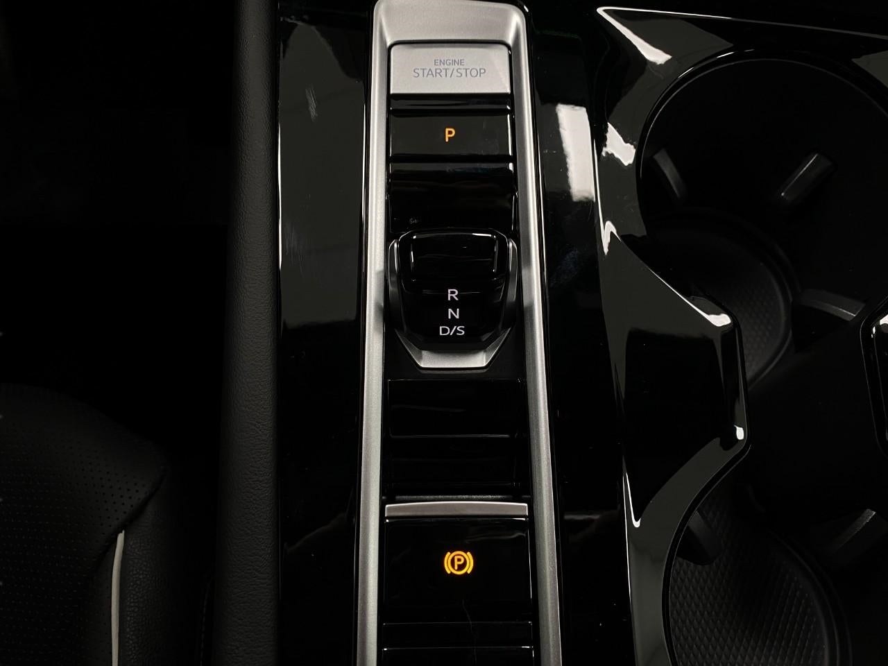 2026 Volkswagen Atlas Cross Sport 2.0T SEL Premium R-Line 4MOTION