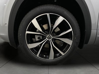 2026 Volkswagen Atlas Cross Sport 2.0T SEL Premium R-Line 4MOTION