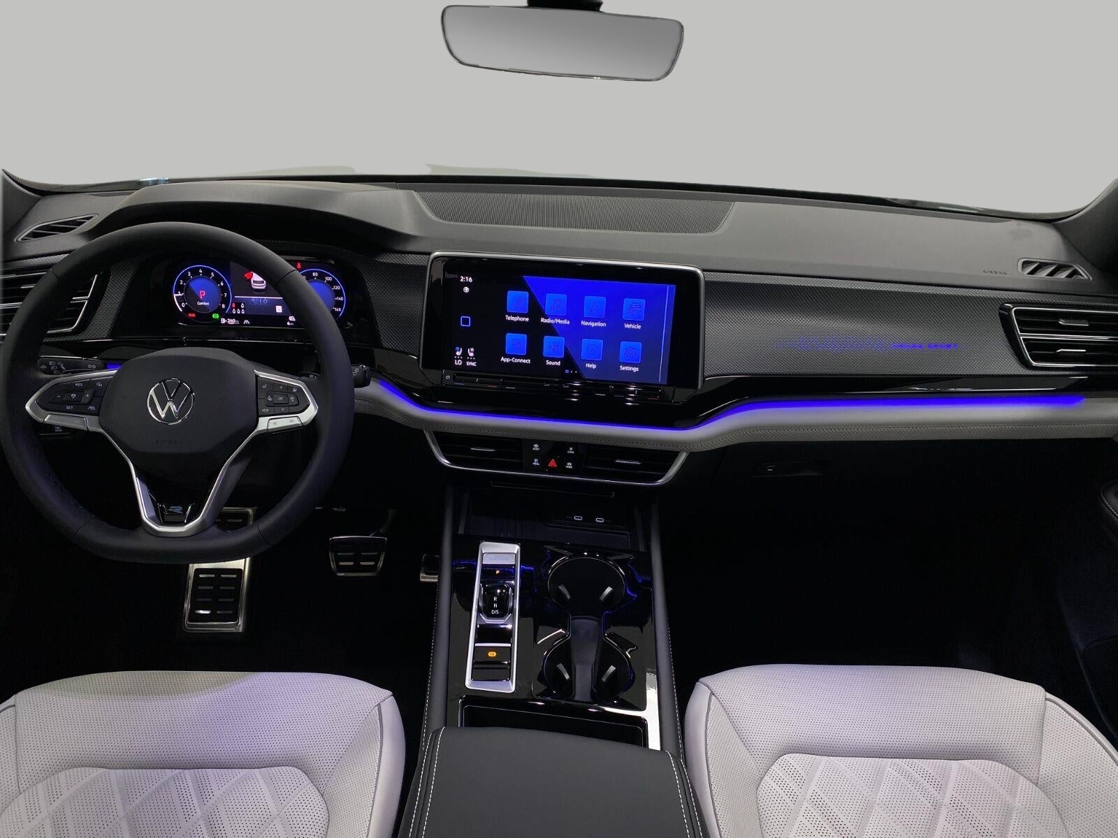 2026 Volkswagen Atlas Cross Sport 2.0T SEL Premium R-Line 4MOTION