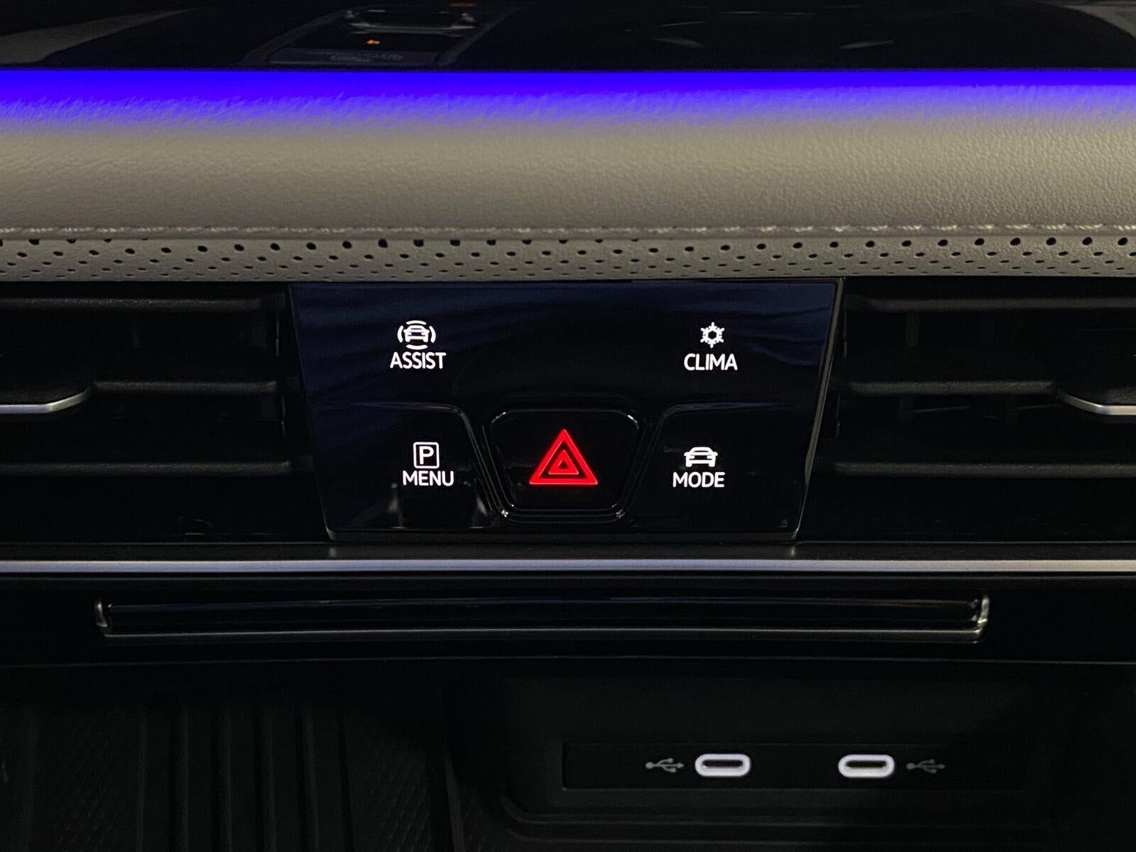 2026 Volkswagen Atlas Cross Sport 2.0T SEL Premium R-Line 4MOTION