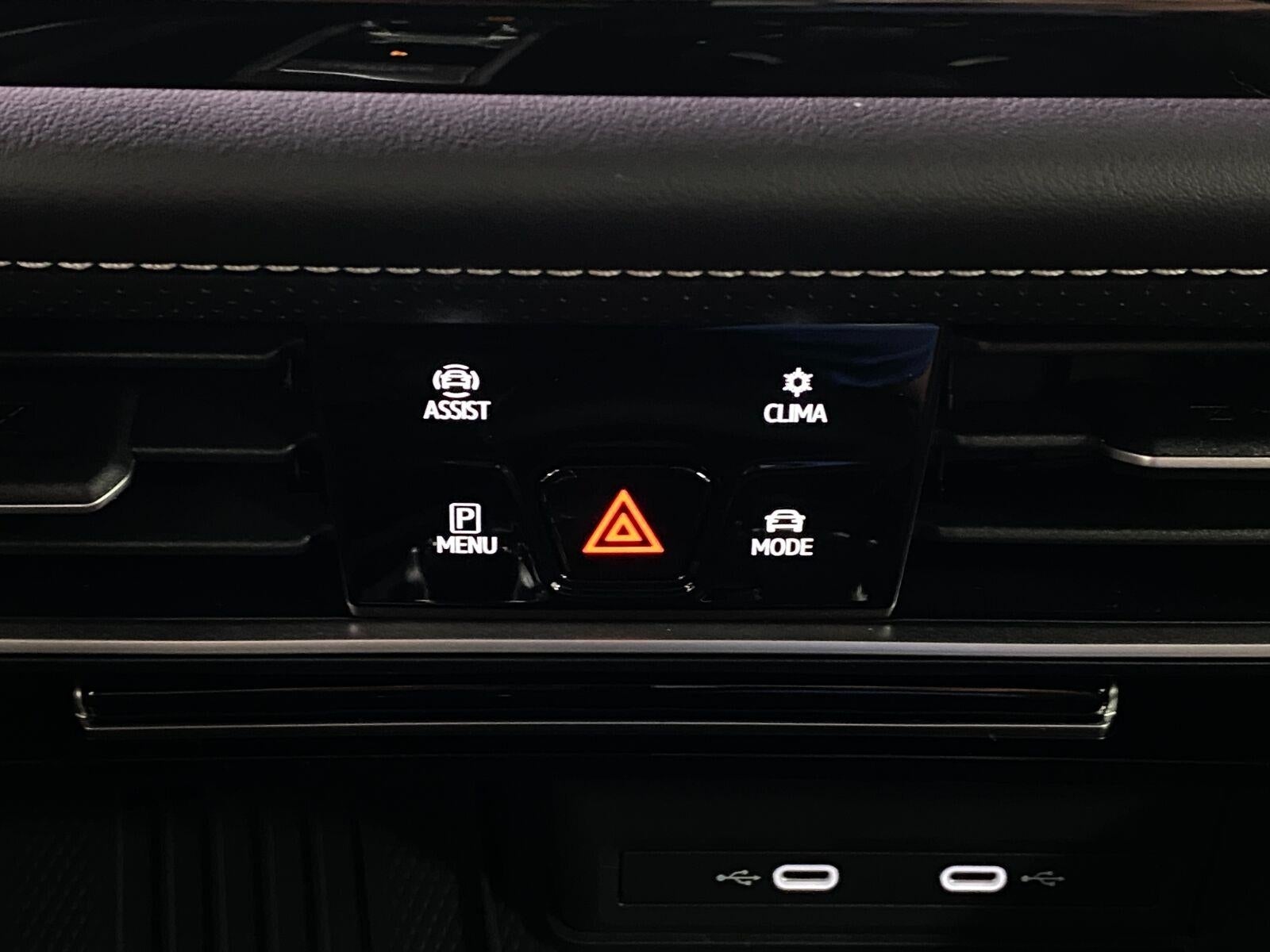 2026 Volkswagen Atlas Cross Sport 2.0T SEL Premium R-Line 4MOTION