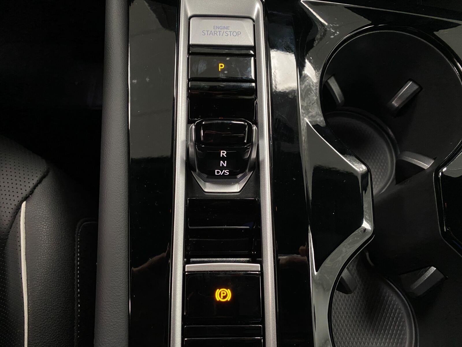 2026 Volkswagen Atlas Cross Sport 2.0T SEL Premium R-Line 4MOTION