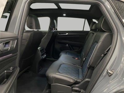 2026 Volkswagen Atlas Cross Sport 2.0T SEL Premium R-Line 4MOTION