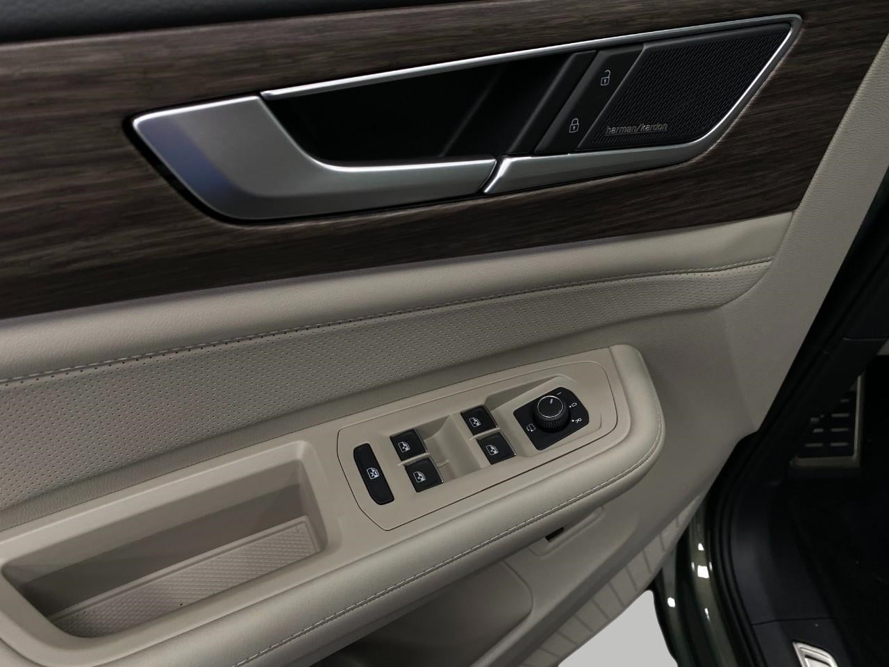 2026 Volkswagen Atlas 2.0T SEL Premium R-Line 4MOTION