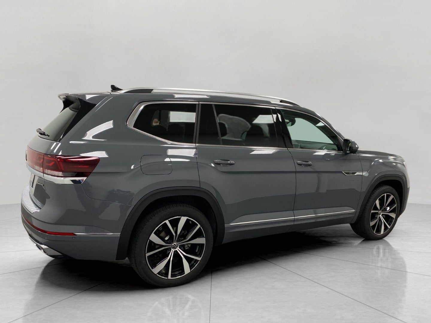 2026 Volkswagen Atlas 2.0T SEL Premium R-Line 4MOTION
