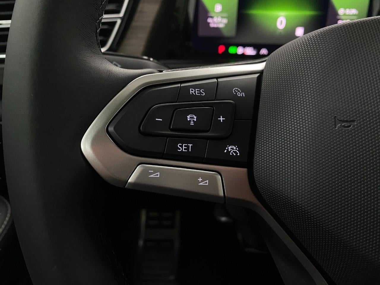 2026 Volkswagen Atlas 2.0T SEL Premium R-Line 4MOTION