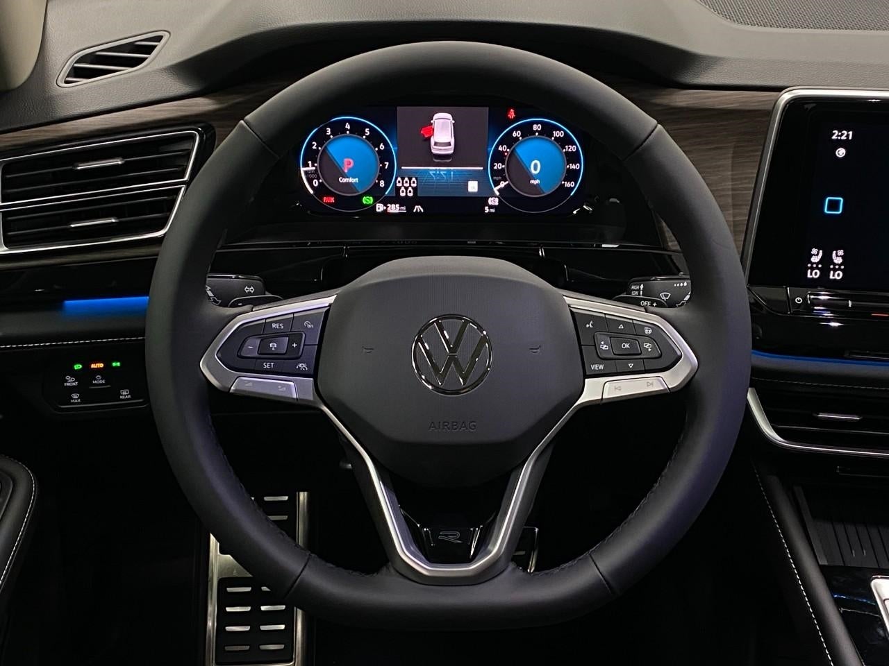 2026 Volkswagen Atlas 2.0T SEL Premium R-Line 4MOTION