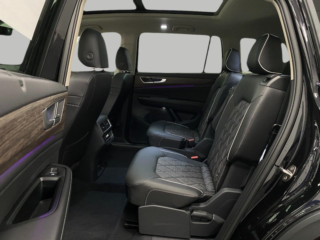 2026 Volkswagen Atlas 2.0T SEL Premium R-Line 4MOTION