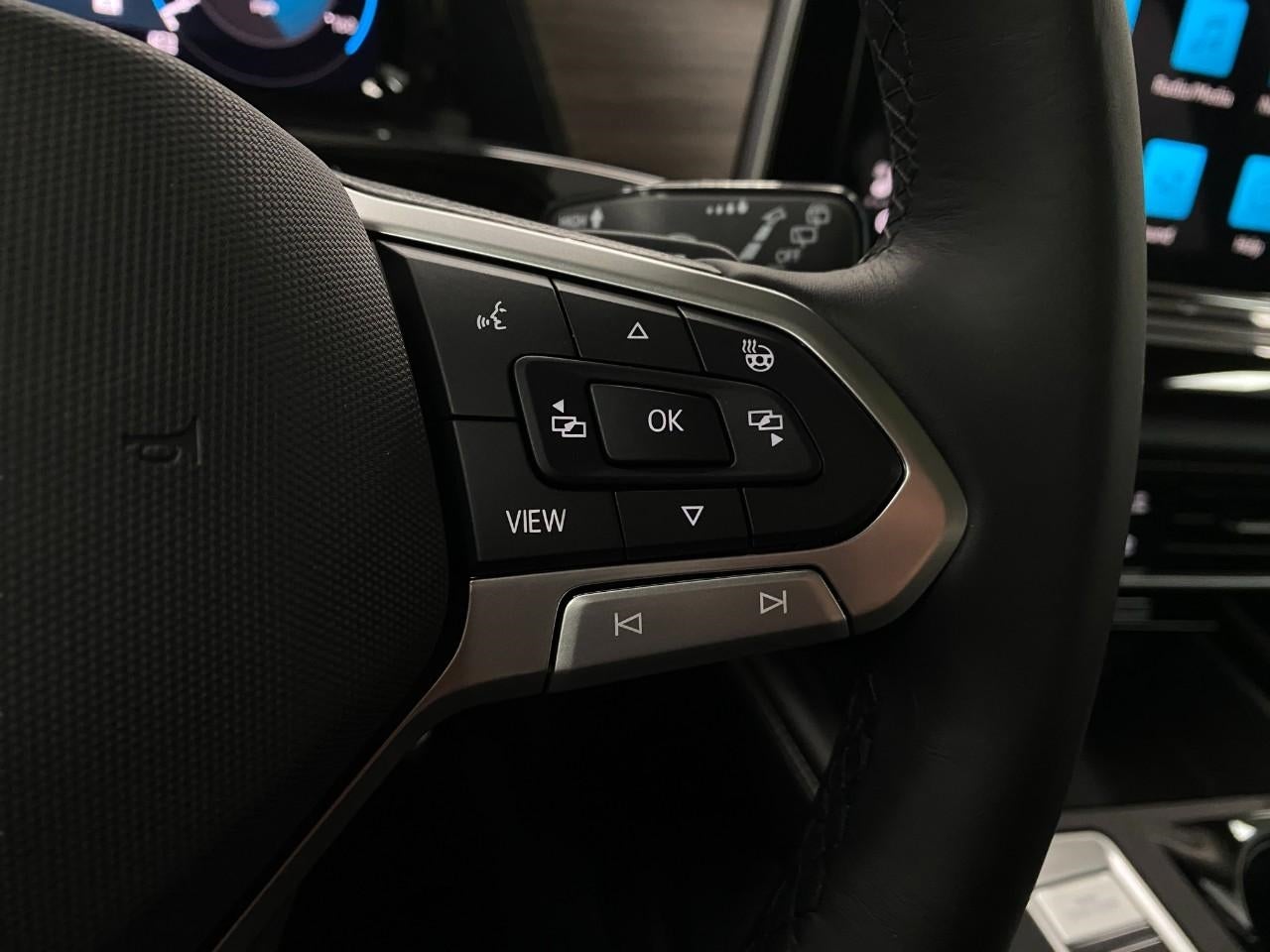 2026 Volkswagen Atlas 2.0T SEL Premium R-Line 4MOTION