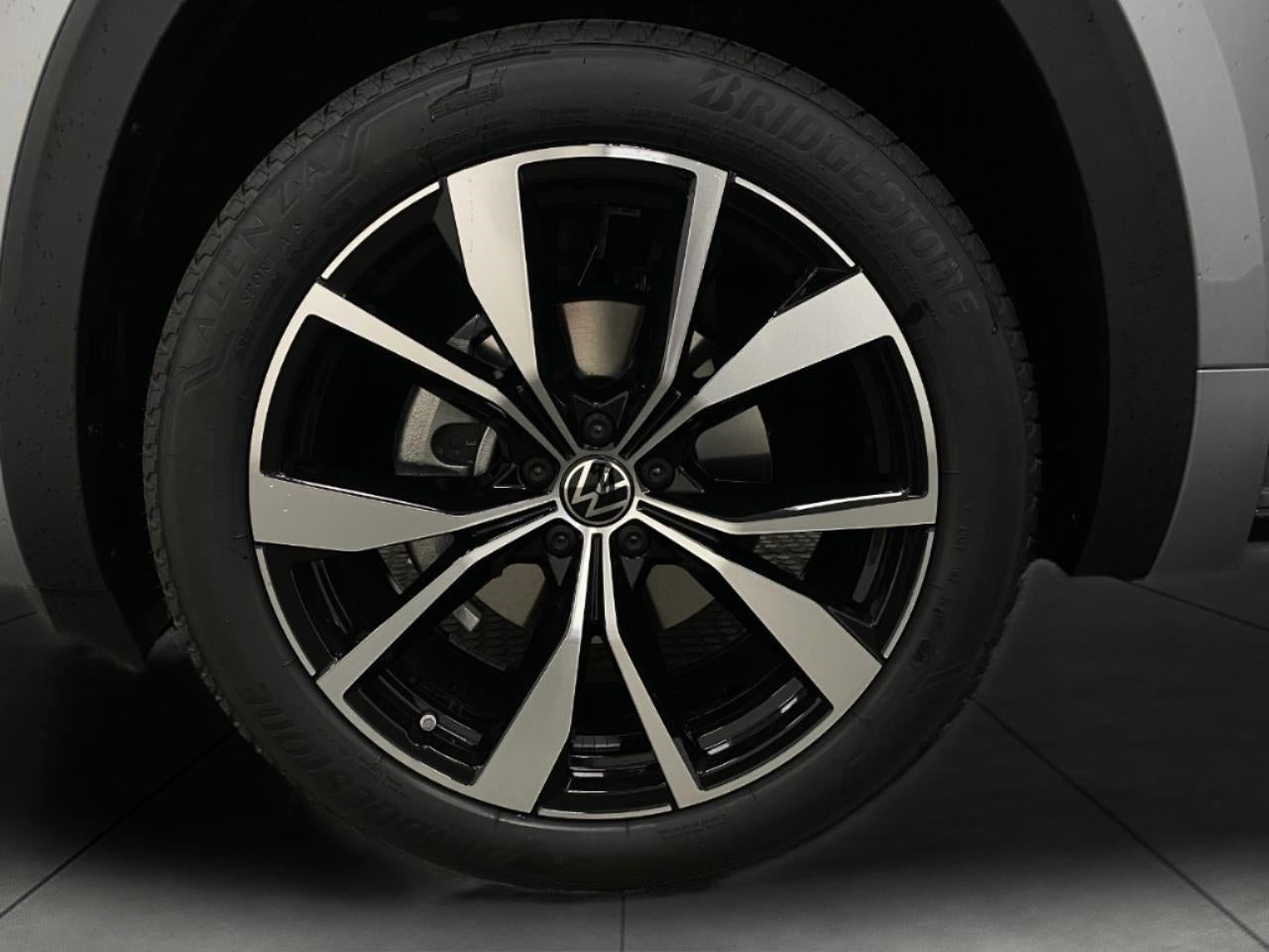 2026 Volkswagen Atlas SEL Premium R-Line - Photo 50