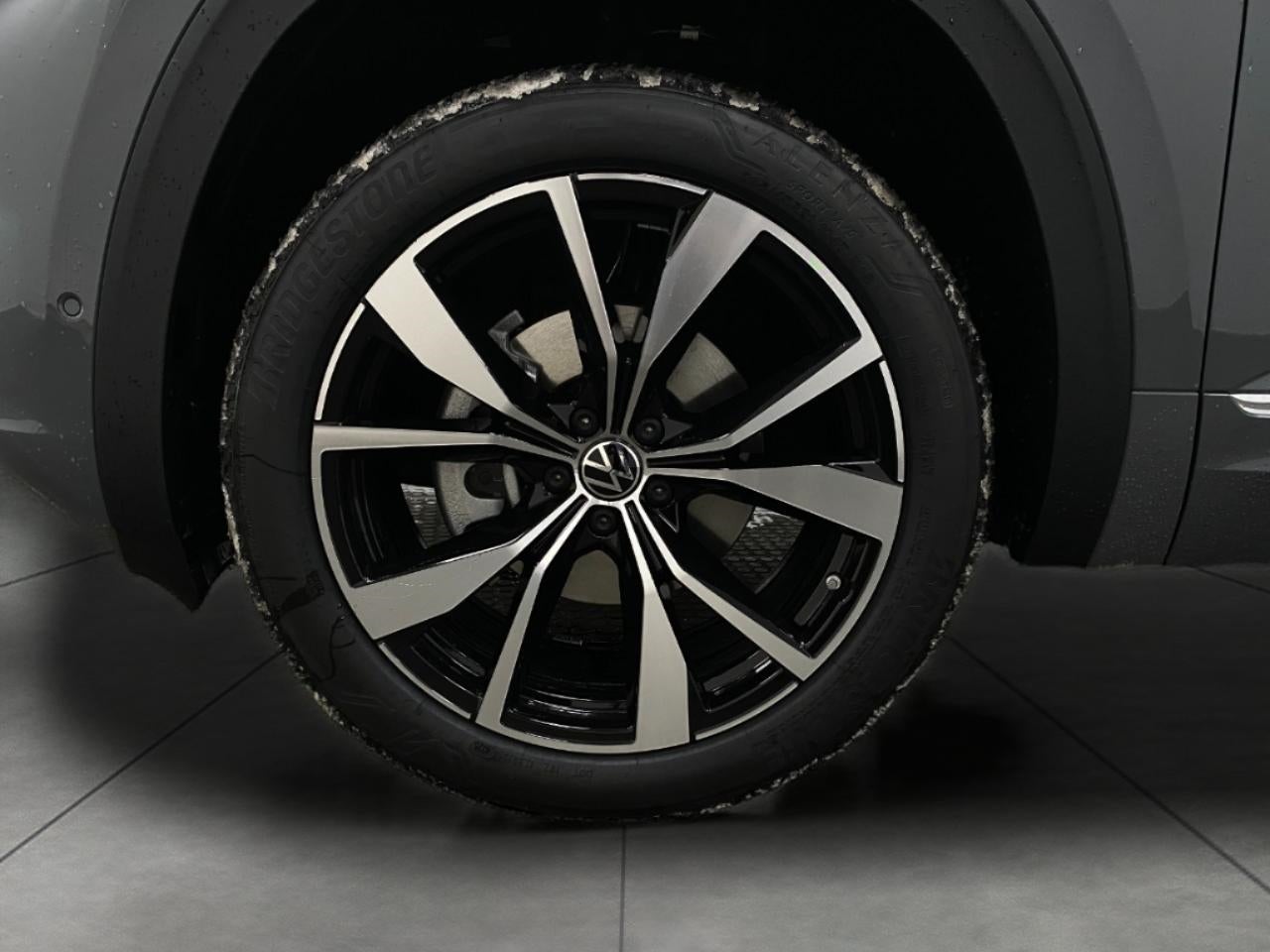 2026 Volkswagen Atlas 2.0T SEL Premium R-Line 4MOTION