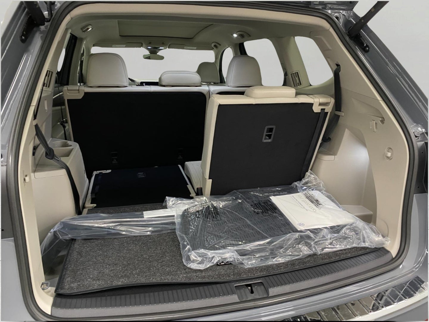 2026 Volkswagen Atlas 2.0T SEL Premium R-Line 4MOTION
