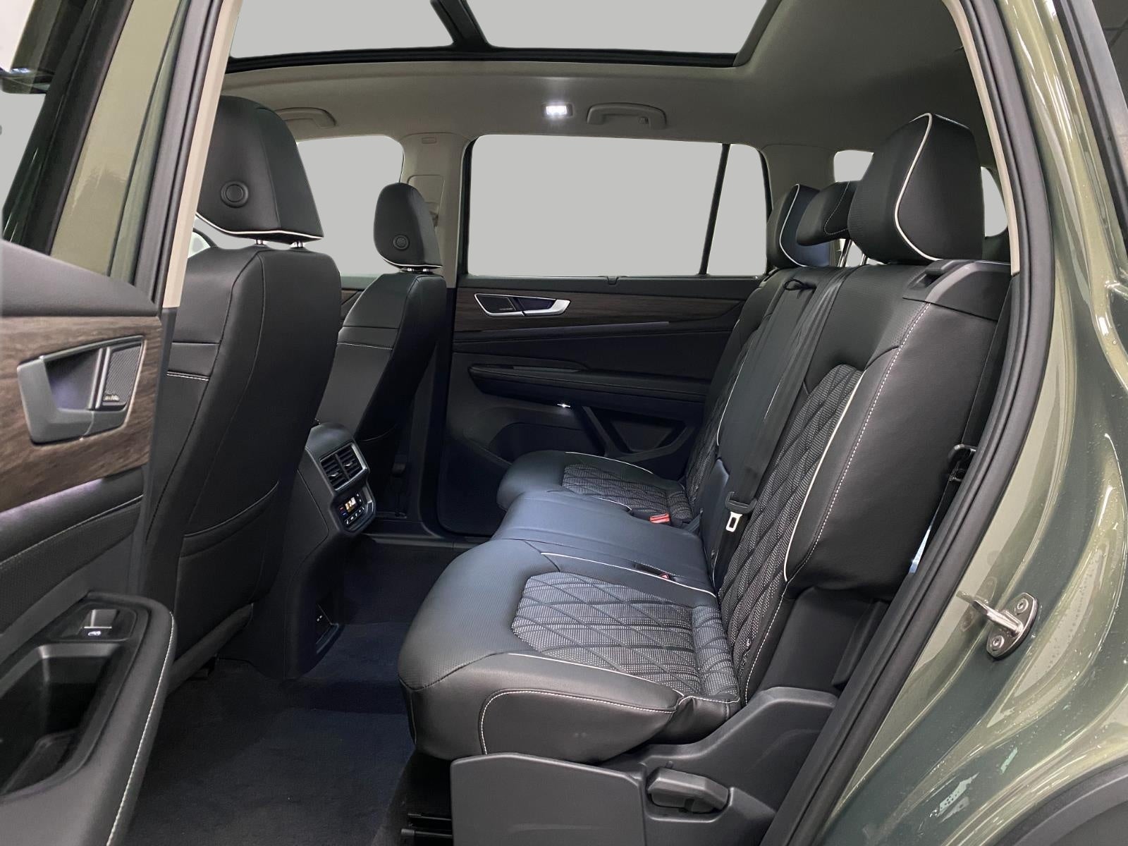 2026 Volkswagen Atlas 2.0T SEL Premium R-Line 4MOTION