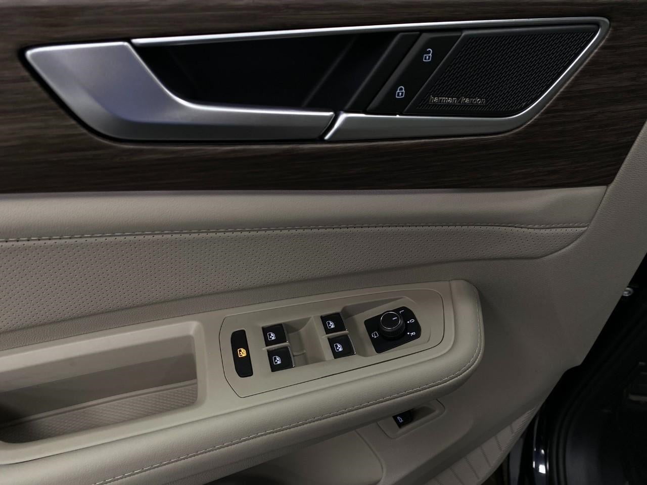 2026 Volkswagen Atlas SEL Premium R-Line - Photo 71