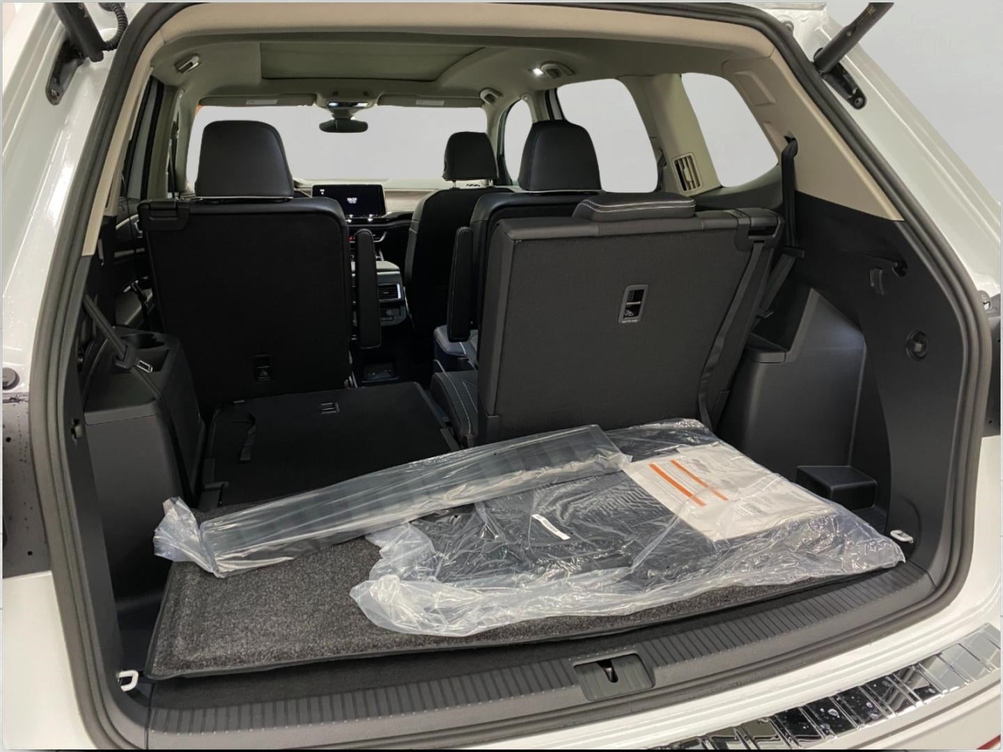 2026 Volkswagen Atlas 2.0T SEL Premium R-Line 4MOTION