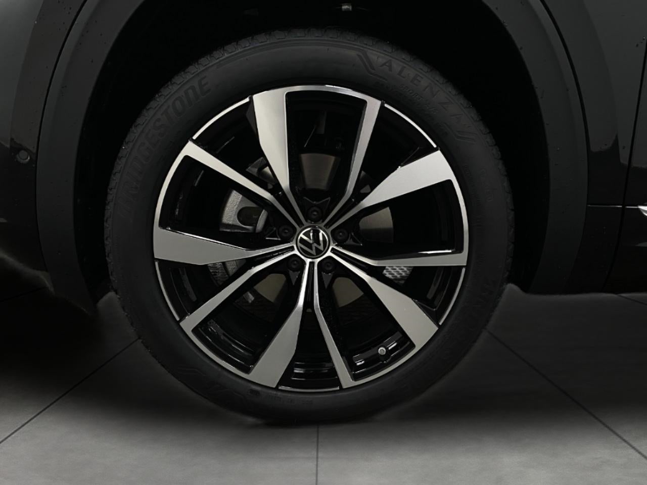 2026 Volkswagen Atlas 2.0T SEL Premium R-Line 4MOTION