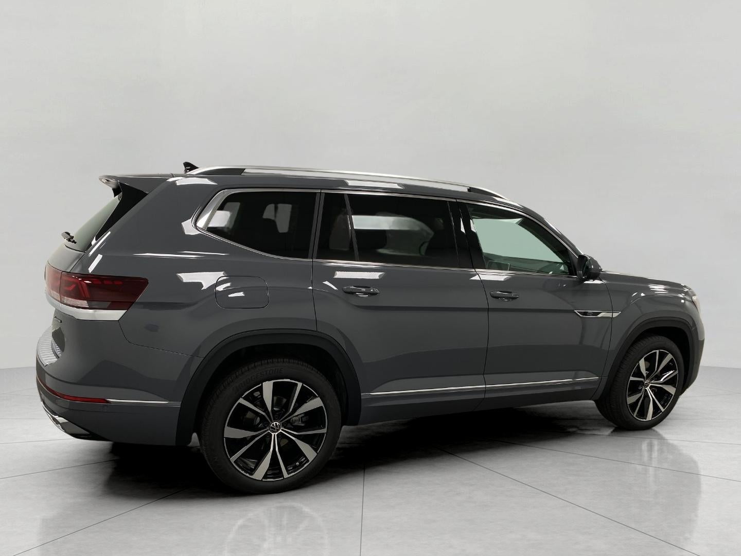 2026 Volkswagen Atlas 2.0T SEL Premium R-Line 4MOTION