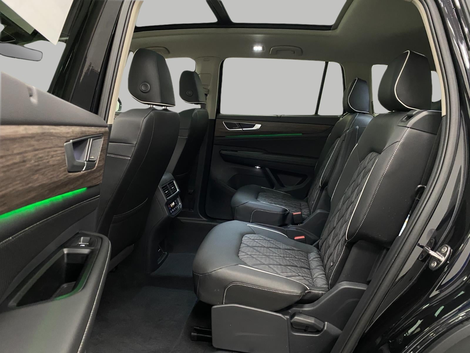 2026 Volkswagen Atlas 2.0T SEL Premium R-Line 4MOTION