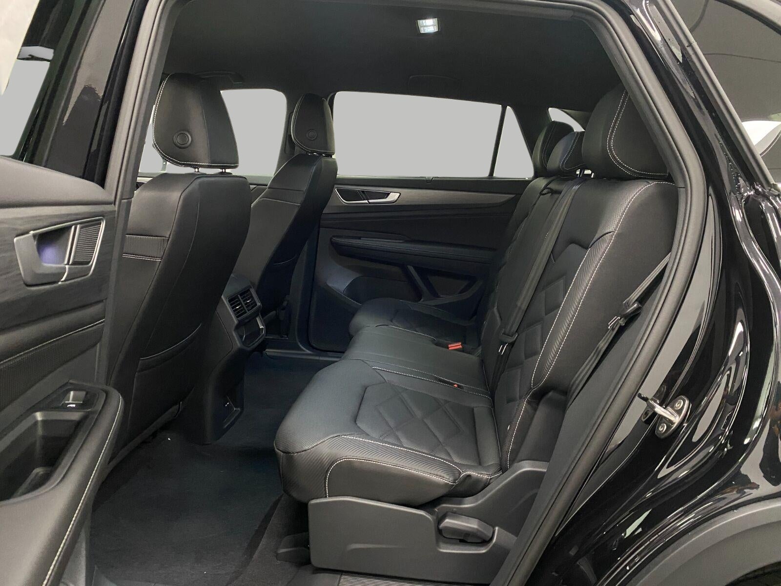 2026 Volkswagen Atlas Cross Sport 2.0T SE w/Technology 4MOTION