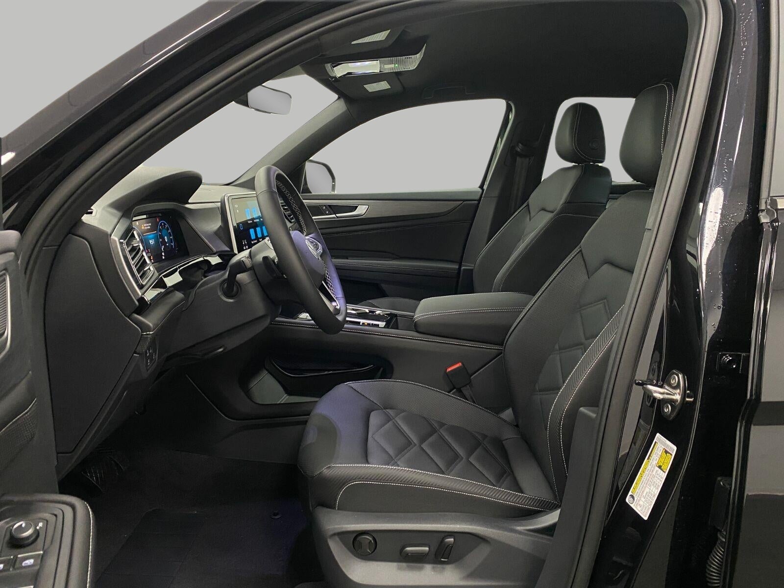 2026 Volkswagen Atlas Cross Sport 2.0T SE w/Technology 4MOTION