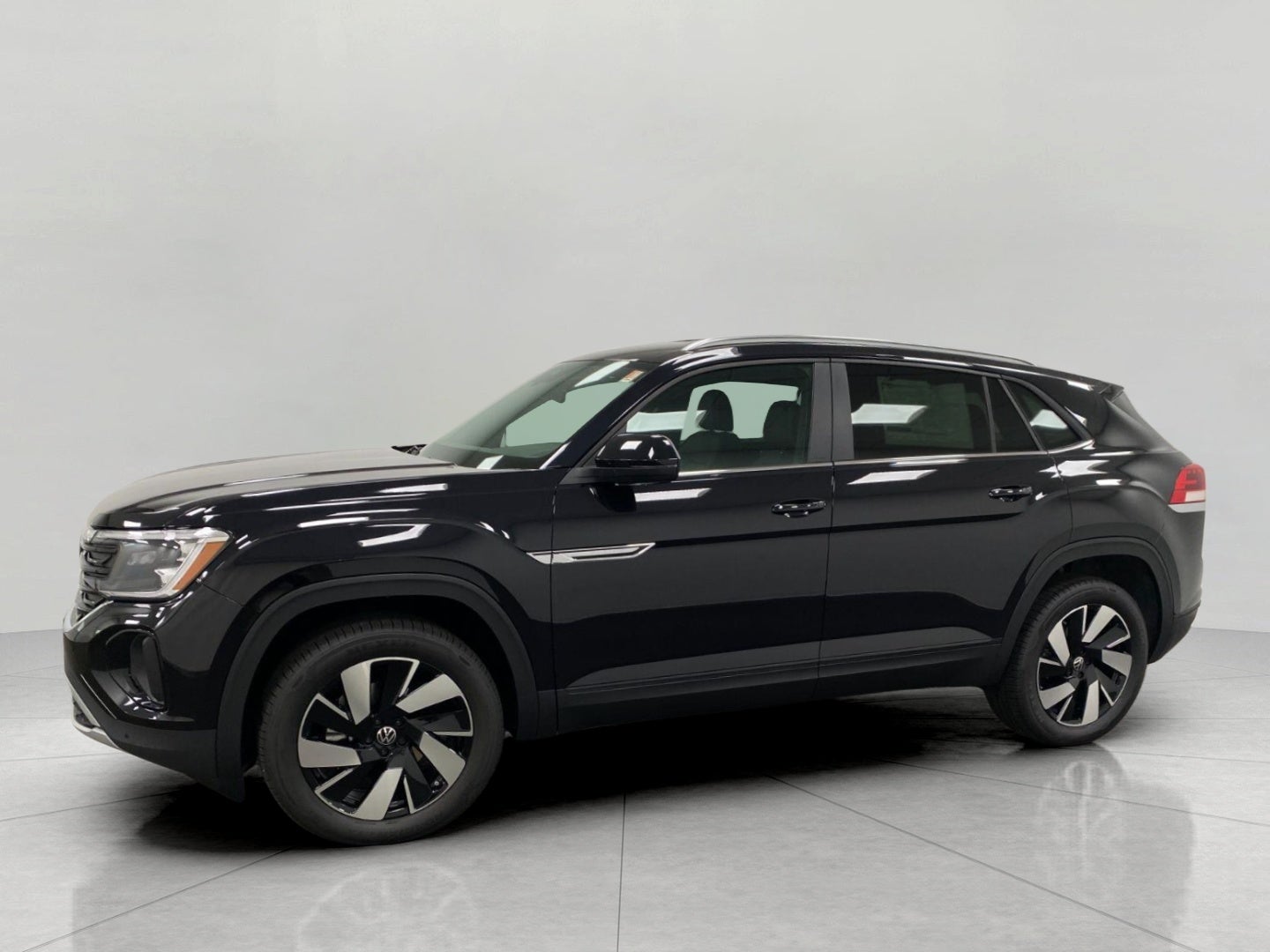 2026 Volkswagen Atlas Cross Sport 2.0T SE w/Technology 4MOTION