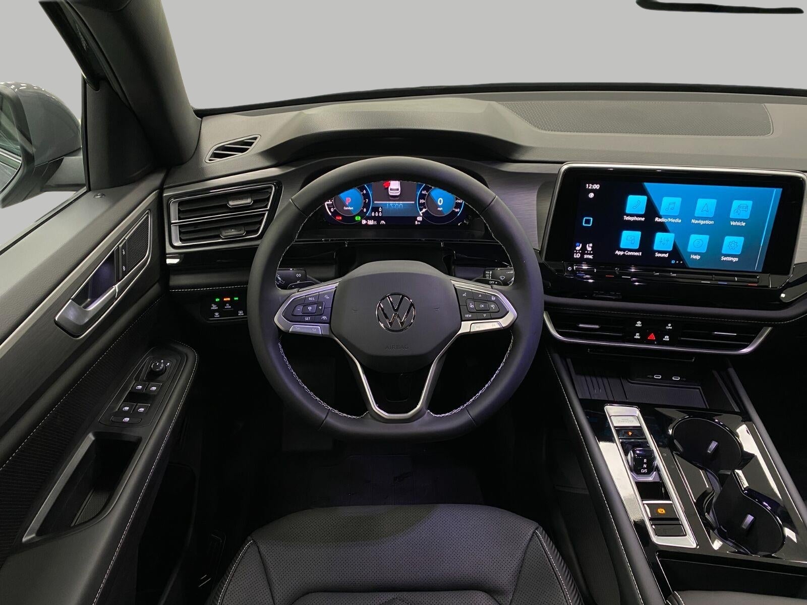 2026 Volkswagen Atlas Cross Sport 2.0T SE w/Technology 4MOTION