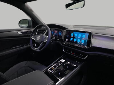 2026 Volkswagen Atlas Cross Sport 2.0T SE w/Technology 4MOTION