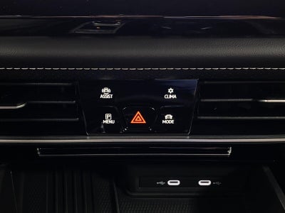 2026 Volkswagen Atlas Cross Sport 2.0T SE w/Technology 4MOTION