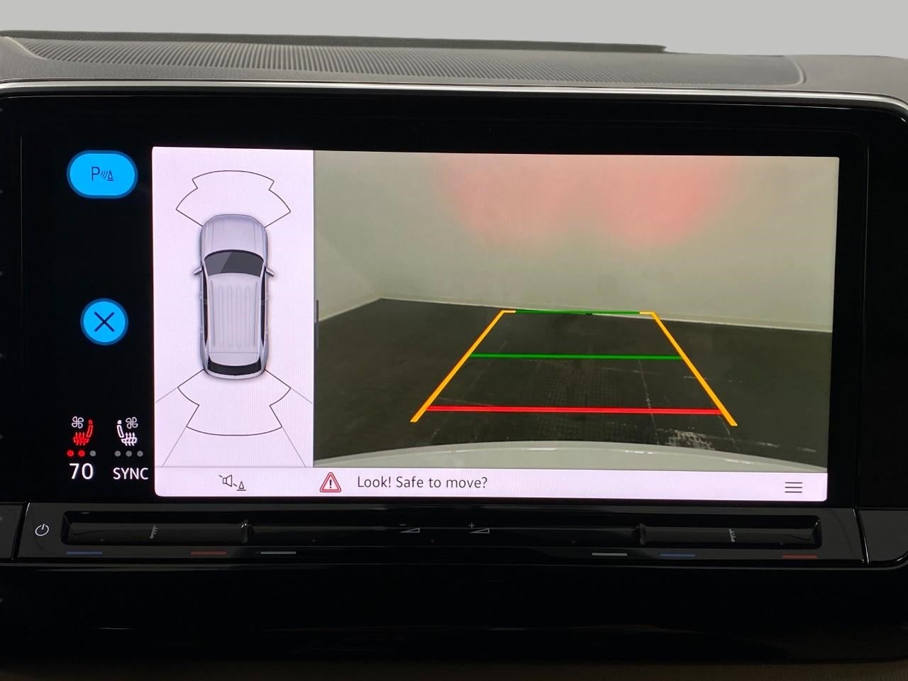2026 Volkswagen Atlas Cross Sport 2.0T SE w/Technology 4MOTION