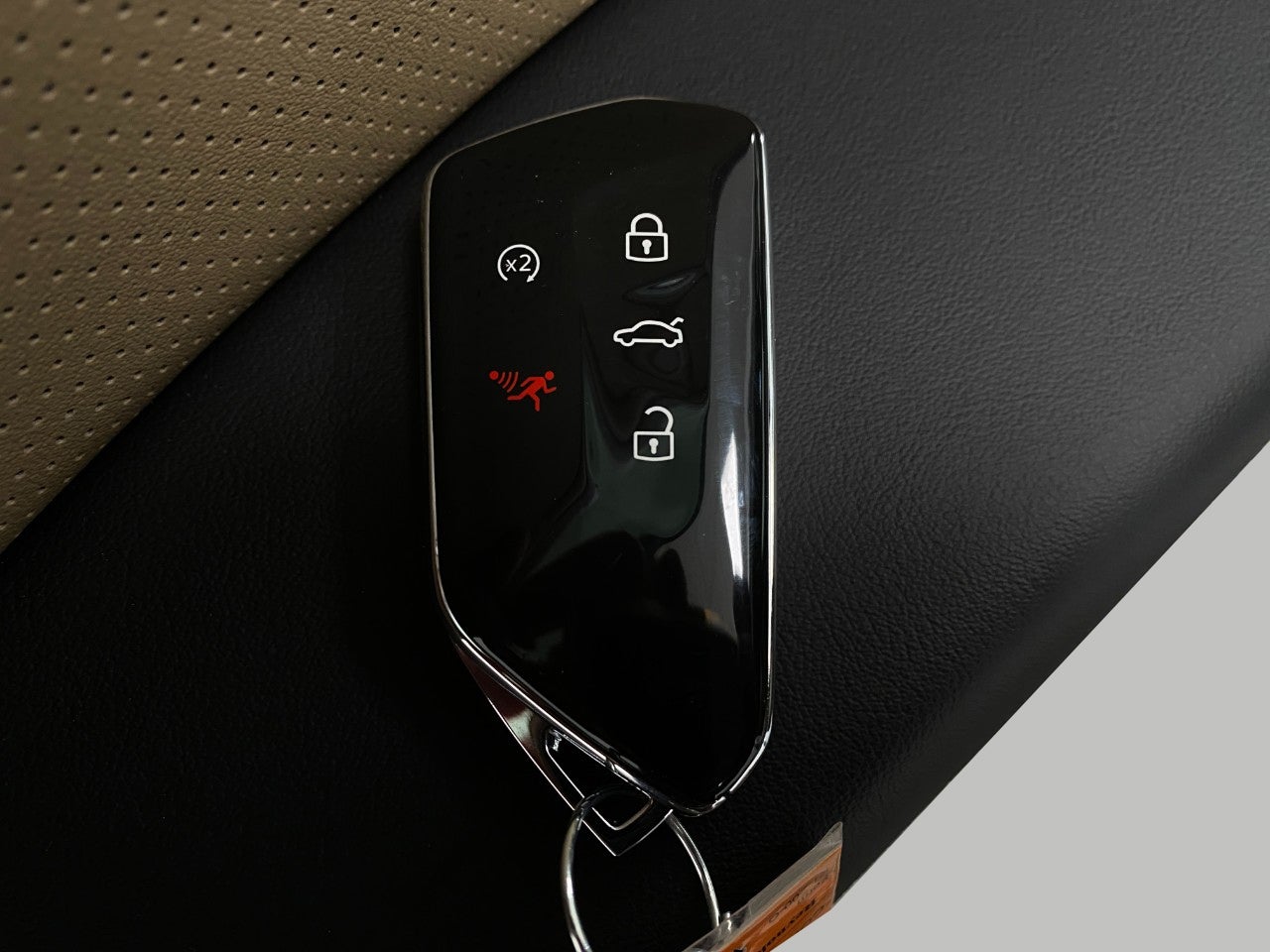 2026 Volkswagen Atlas Cross Sport 2.0T SE w/Technology 4MOTION