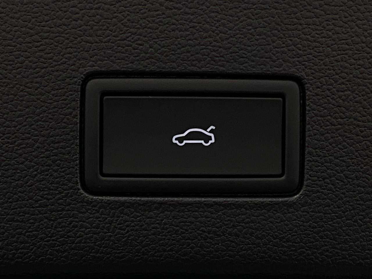 2026 Volkswagen Atlas Cross Sport 2.0T SE w/Technology 4MOTION