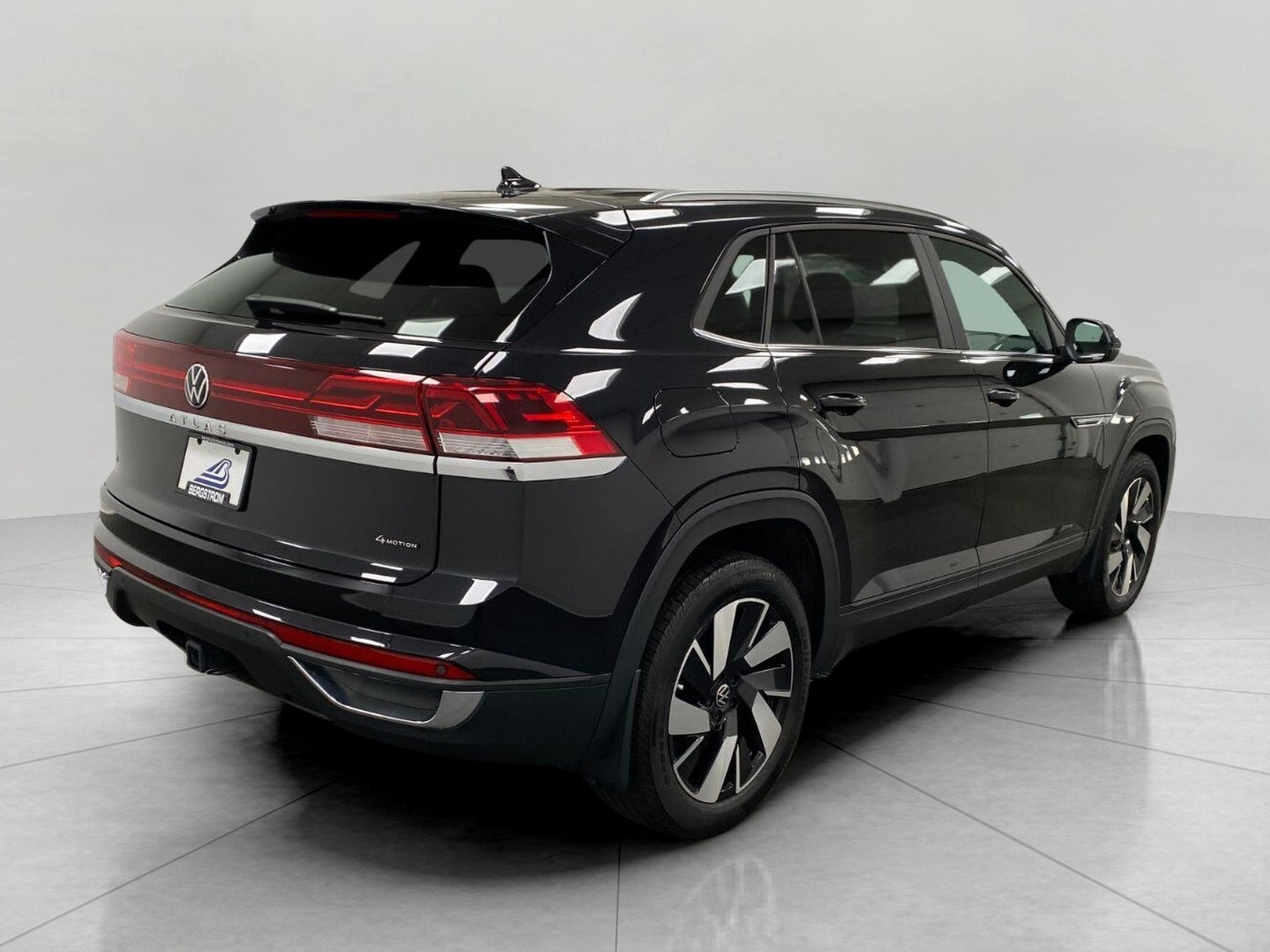 2024 Volkswagen Atlas Cross Sport 2.0T SE w/Technology 4MOTION
