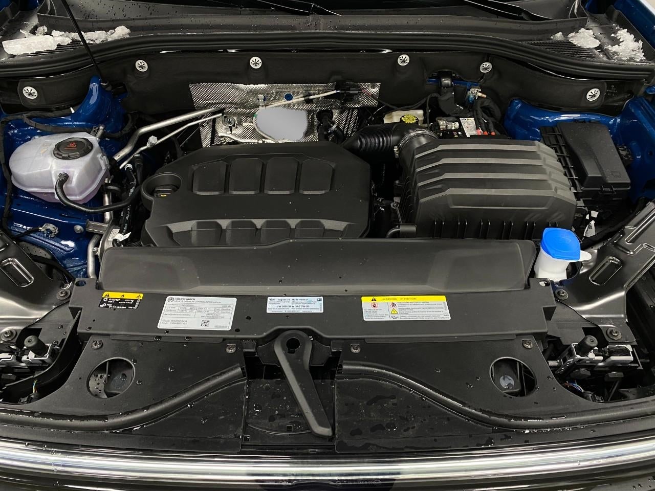 2025 Volkswagen Atlas Cross Sport 2.0T SE w/Technology 4MOTION