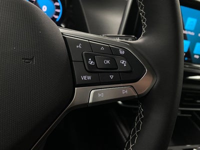 2025 Volkswagen Atlas Cross Sport 2.0T SE w/Technology 4MOTION