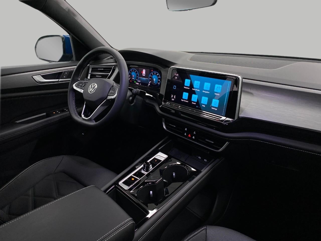 2025 Volkswagen Atlas Cross Sport 2.0T SE w/Technology 4MOTION