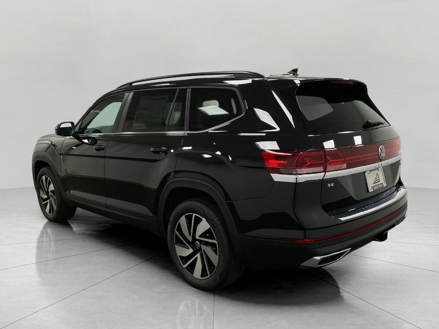 2026 Volkswagen Atlas 2.0T SE w/Technology 4MOTION