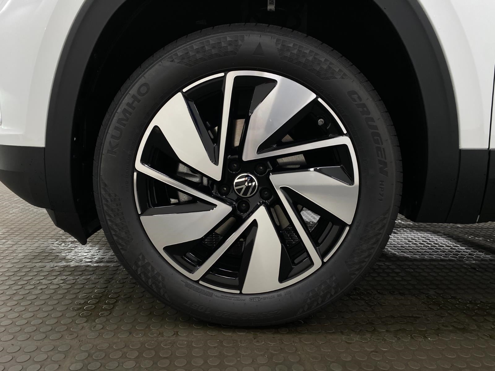 2026 Volkswagen Atlas 2.0T SE w/Technology 4MOTION
